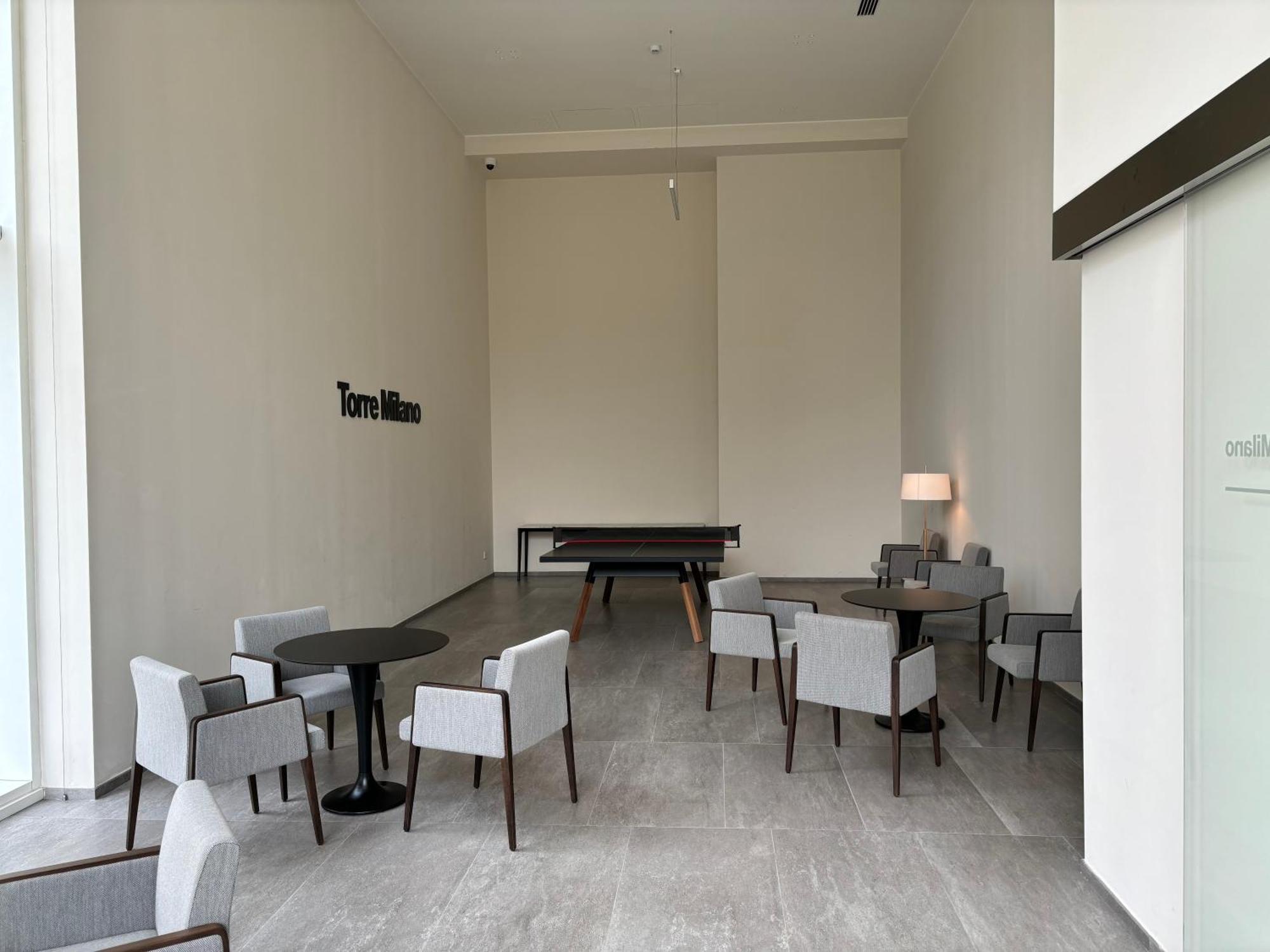 Appartamento Torre Skyview Gym Pool & Rooftop Milano