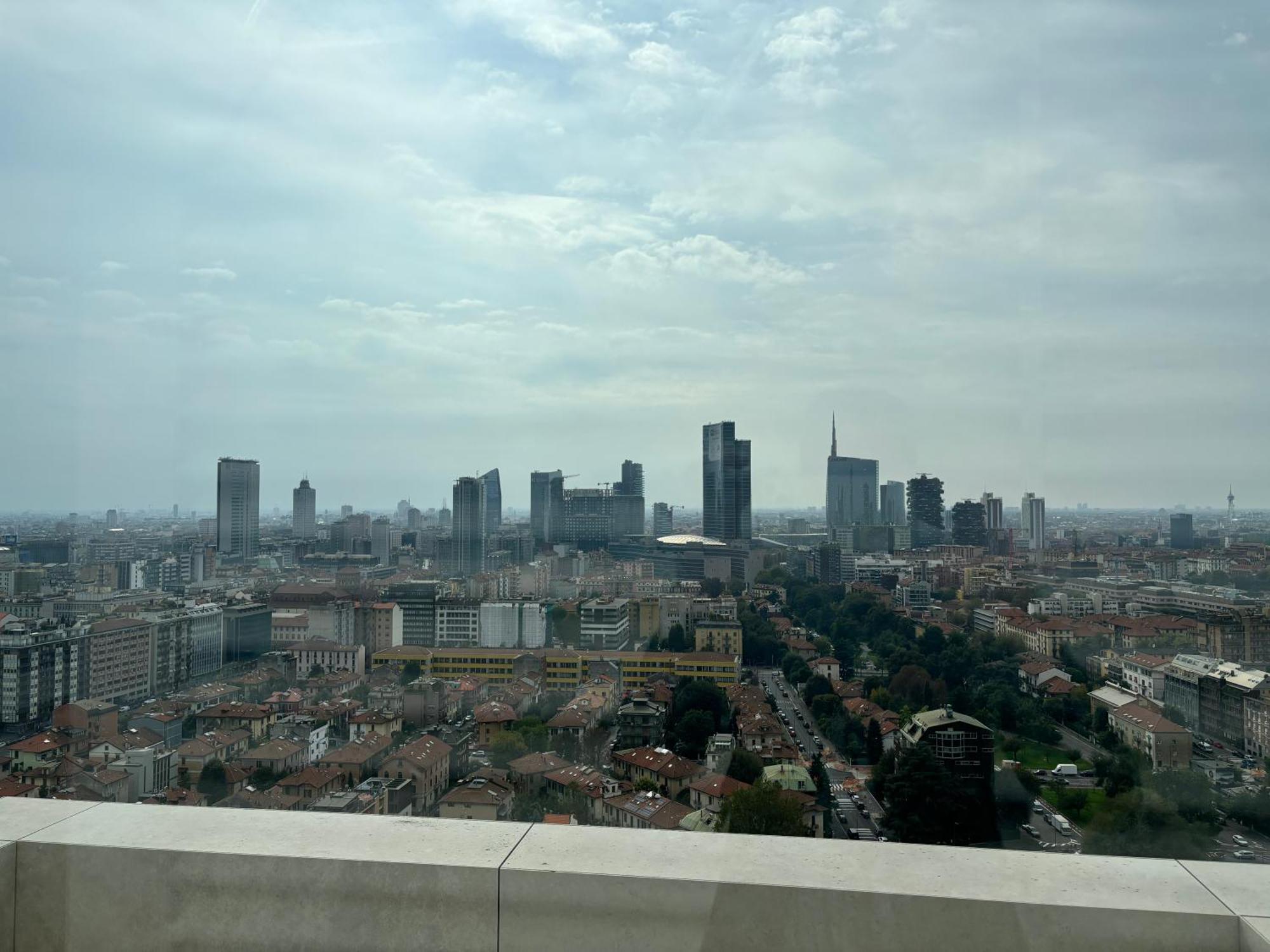 Torre Skyview Gym Pool & Rooftop Appartamento *
