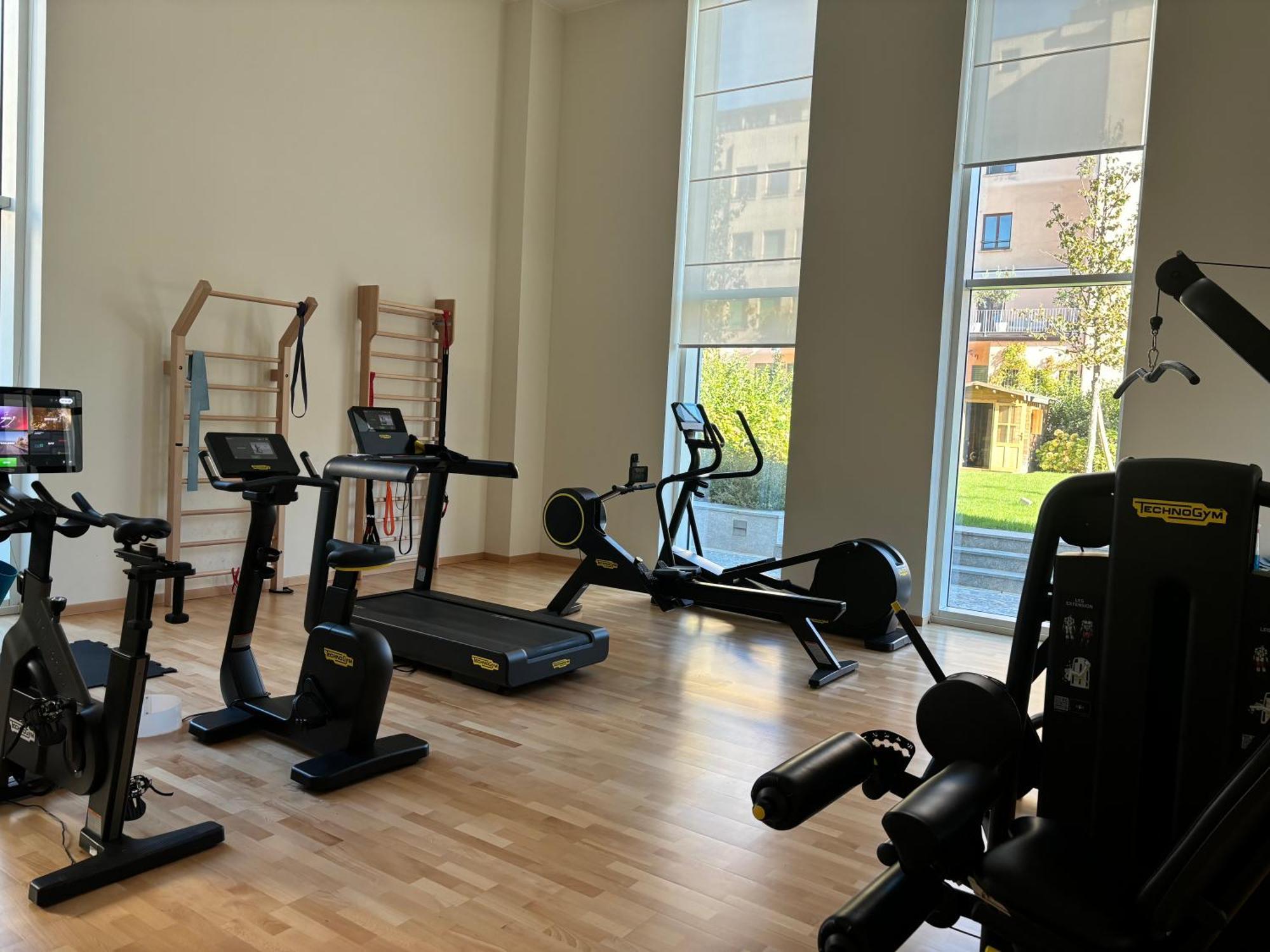 Torre Skyview Gym Pool & Rooftop Milano