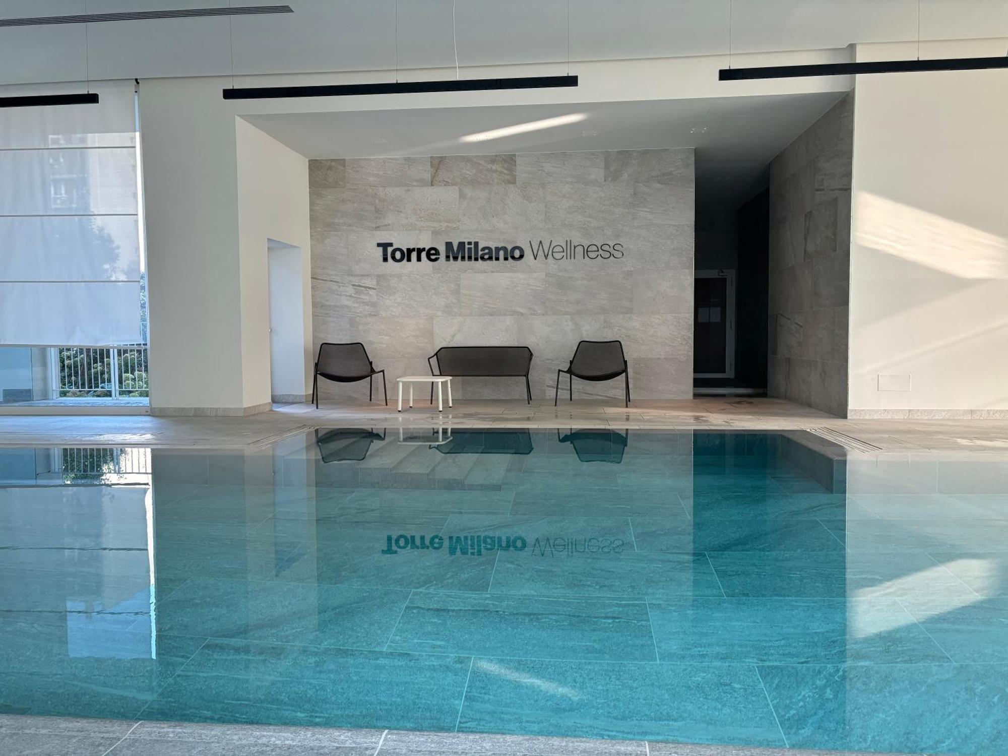 Appartamento Torre Skyview Gym Pool & Rooftop Milano