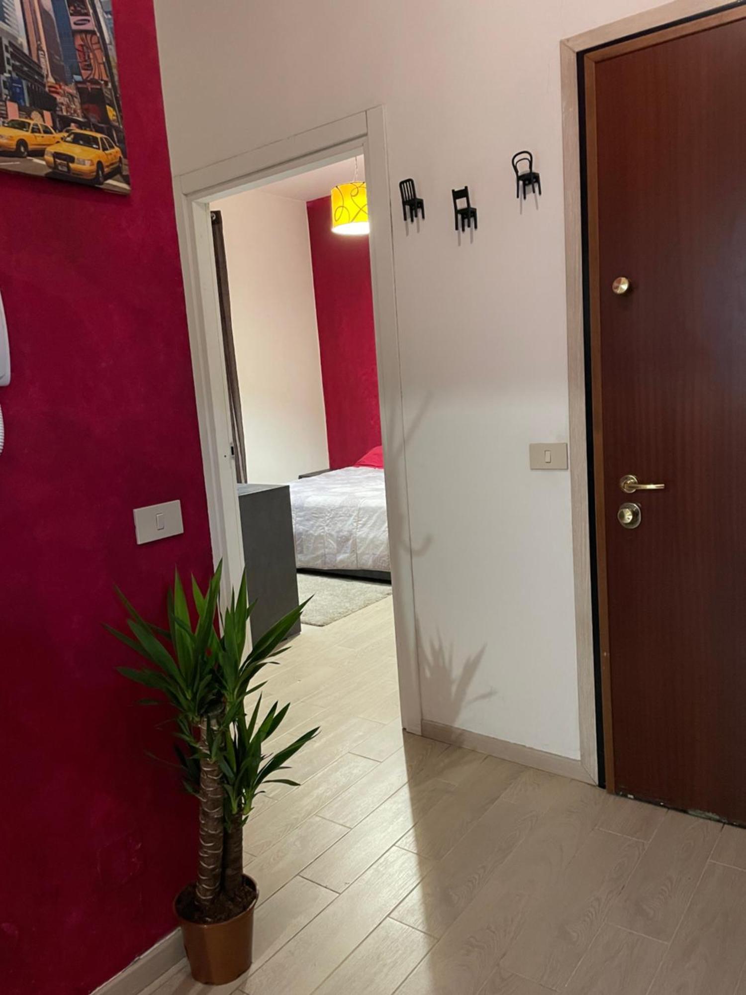 The Red Apartment2 Bed & Breakfast