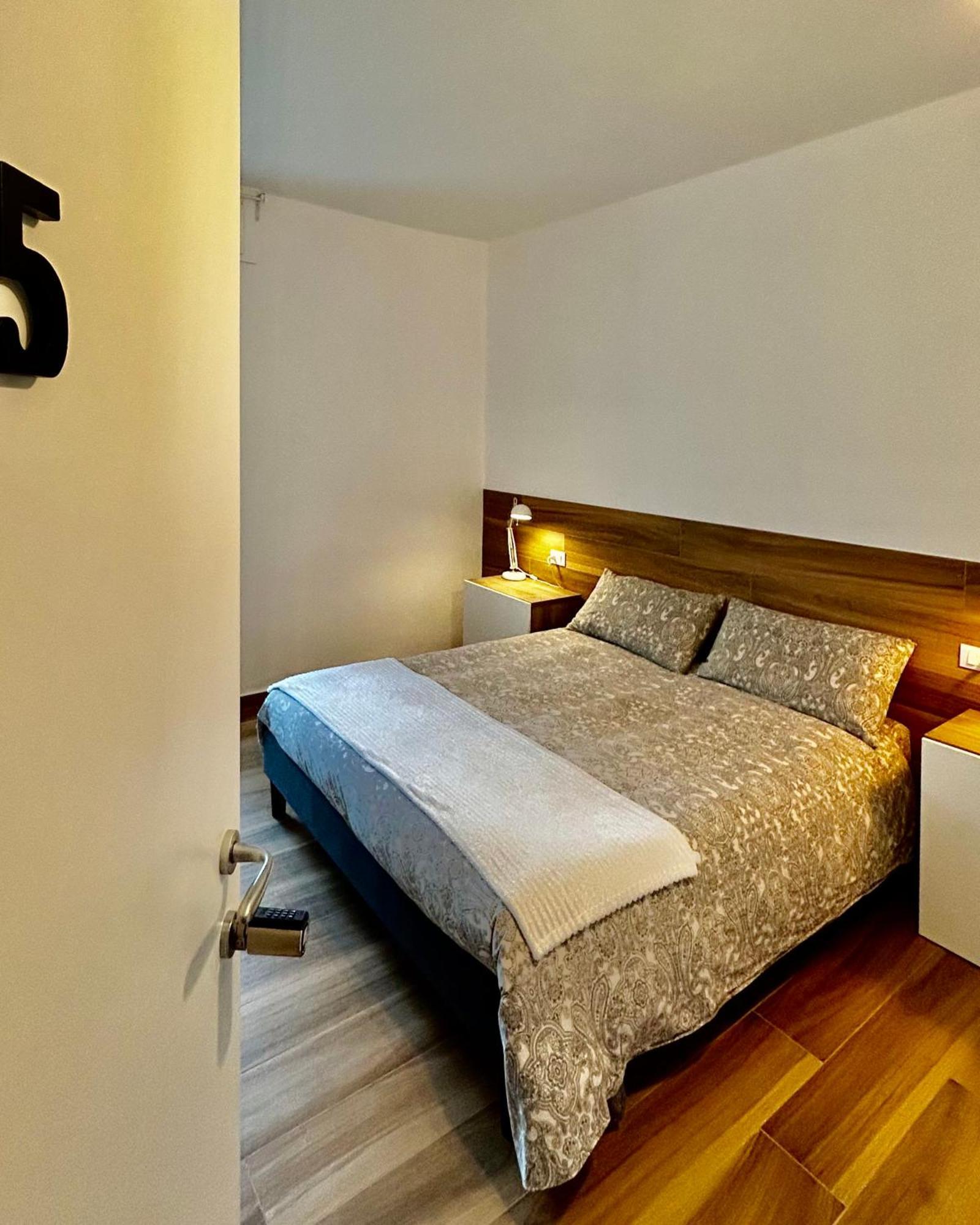 Con Bagno Privato 05 * Milano