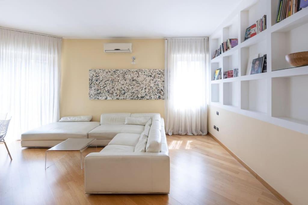 Spacious Two Bedrooms Solari Area - Mirable Pm *