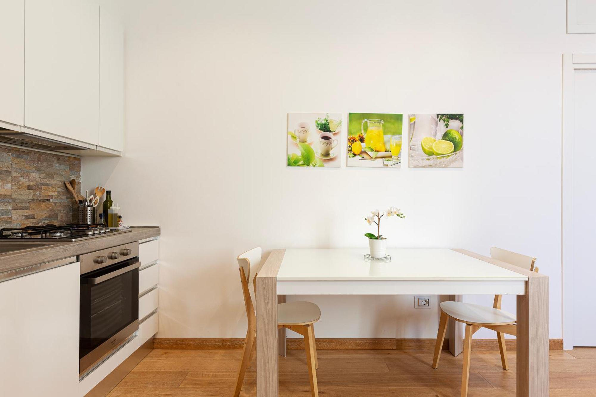 Flat 50m Station! * Milano
