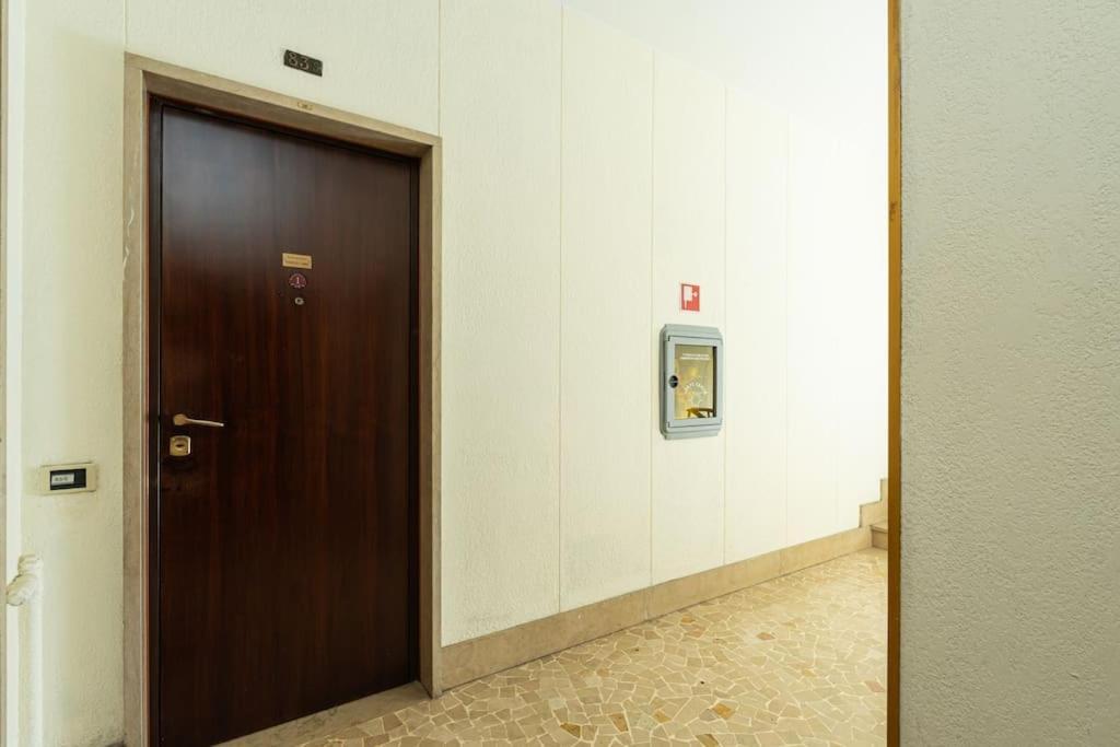 Splendido Trilocale Zara Ottavo Piano - Mirable Pm Appartamento