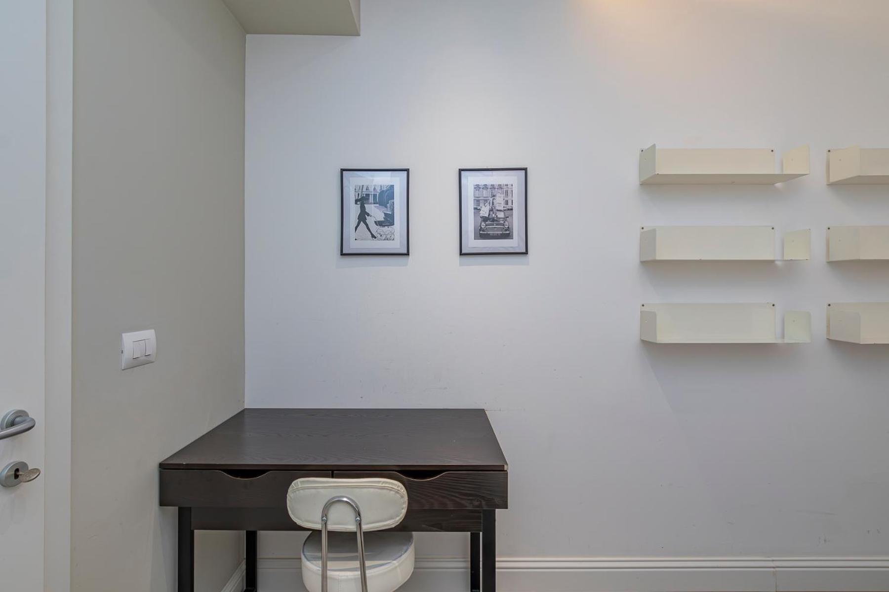 Xenia - Modern Three-room In Moscova Area Milano