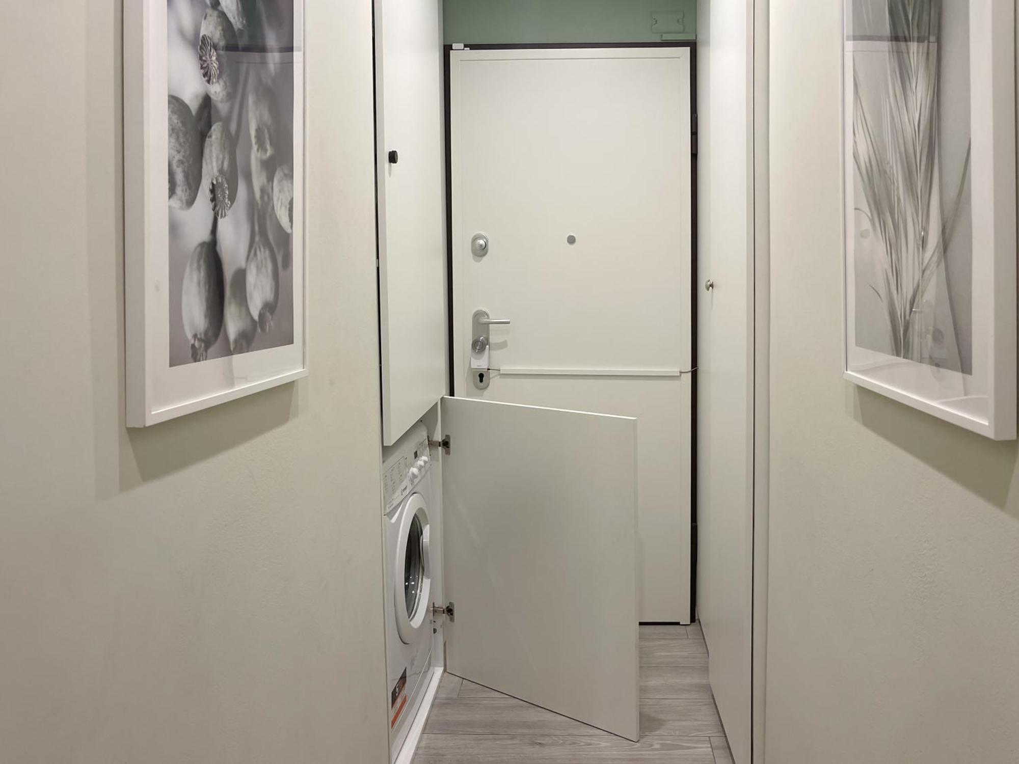 Blue Palm Jungle Self Checkin Design Apartment Milan