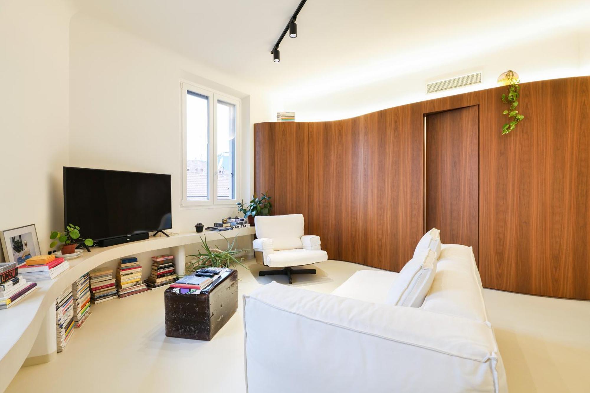 Contempora - Vanvitelli 49 *