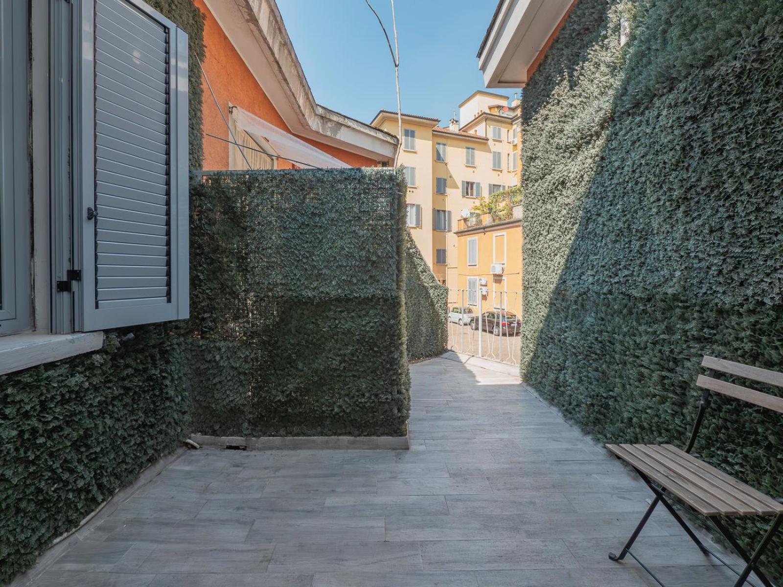 Xenia - Spacious Four-room In Moscova * Milano