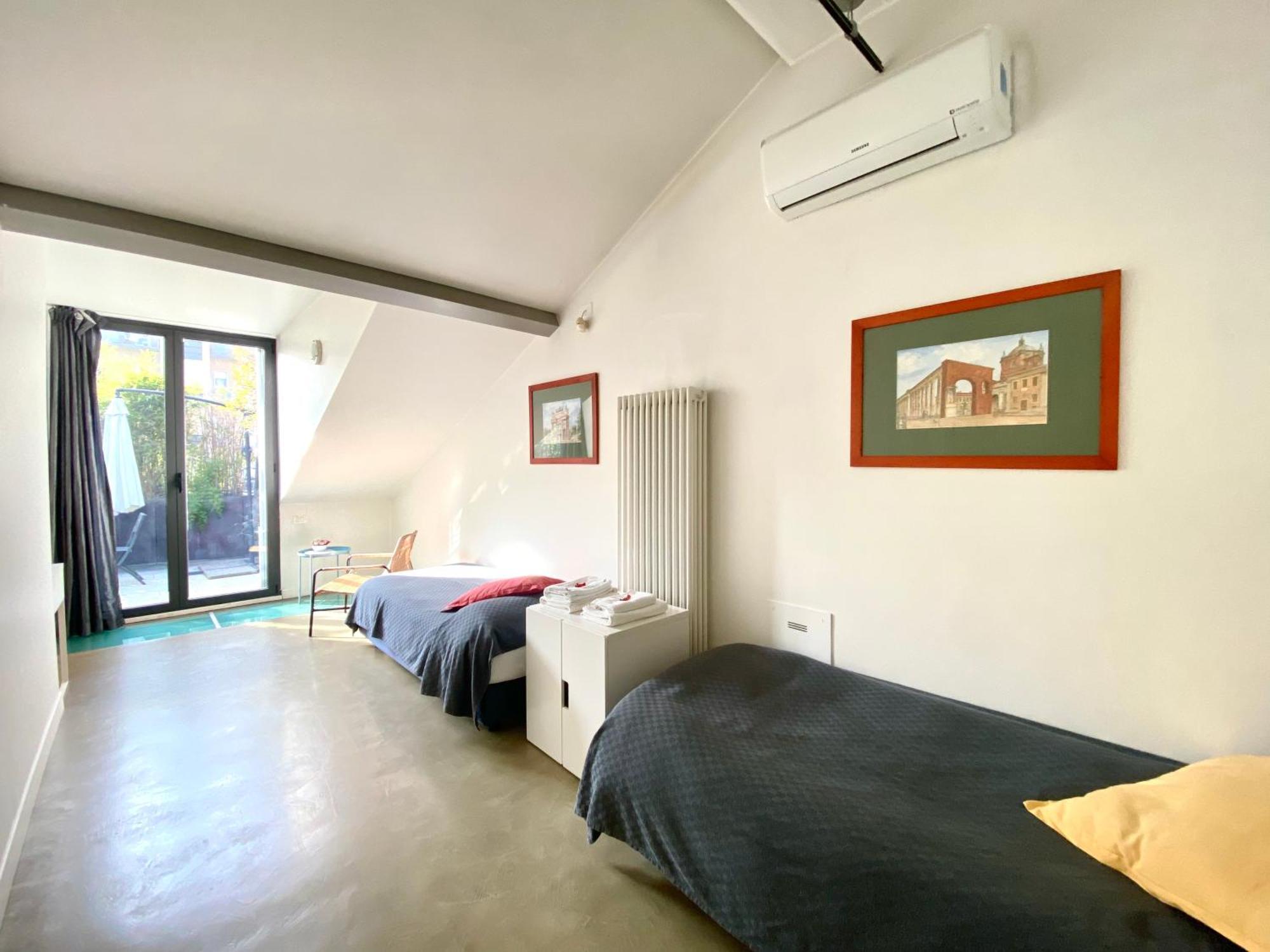 Sant Ambrogio With Private Terrace In Shared Flat *