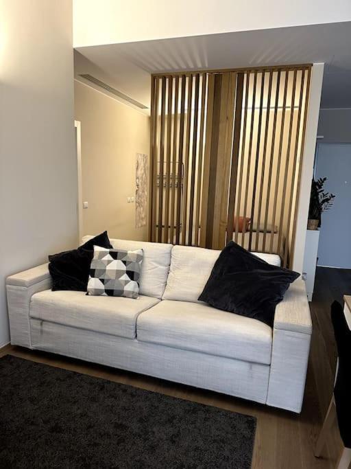 Open Space - Garden & Jacuzzi - Self Check-in * Milan