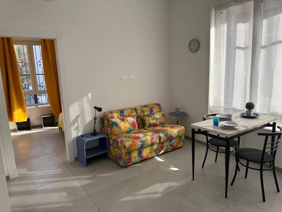 --free Private Parking-wi- Fi And A-c Appartement Milaan