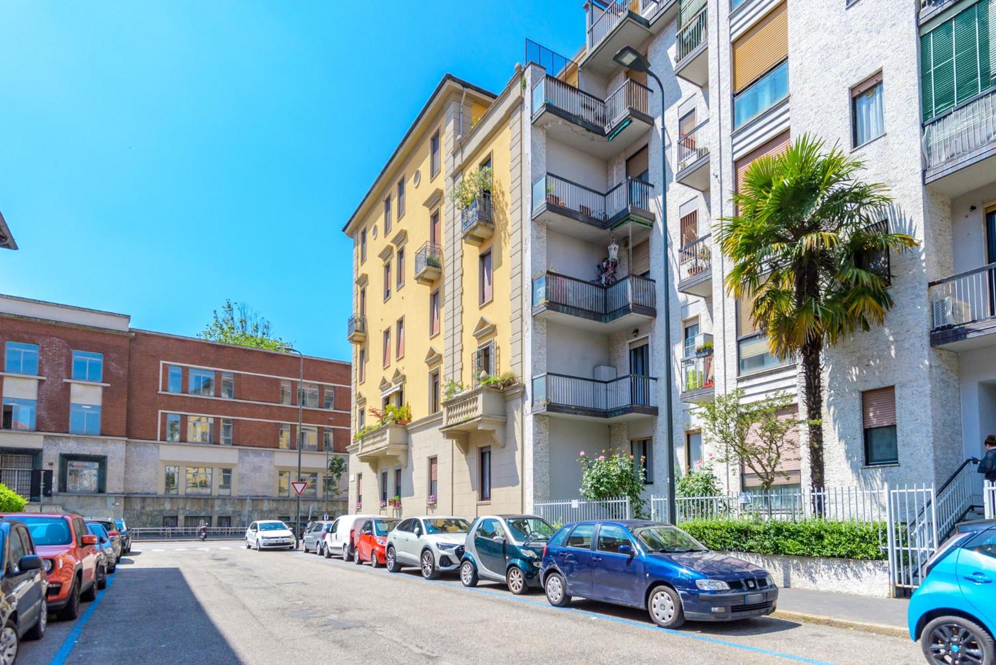 Leilighet Nuovissima Dimora Con Terrazzino Milano