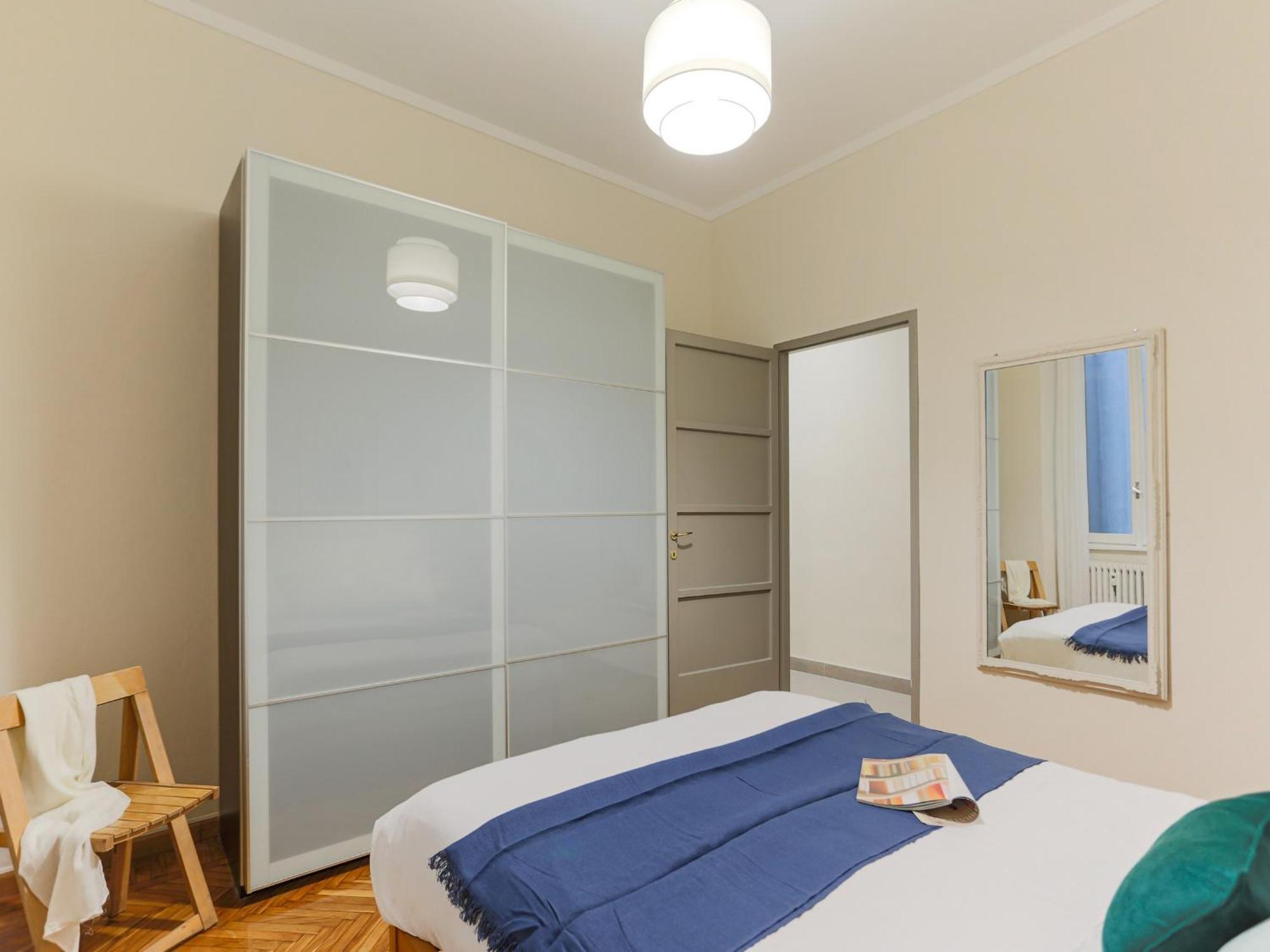 Appartement The Rent - Bright One Bedroom With Balcony In Moscova Milaan