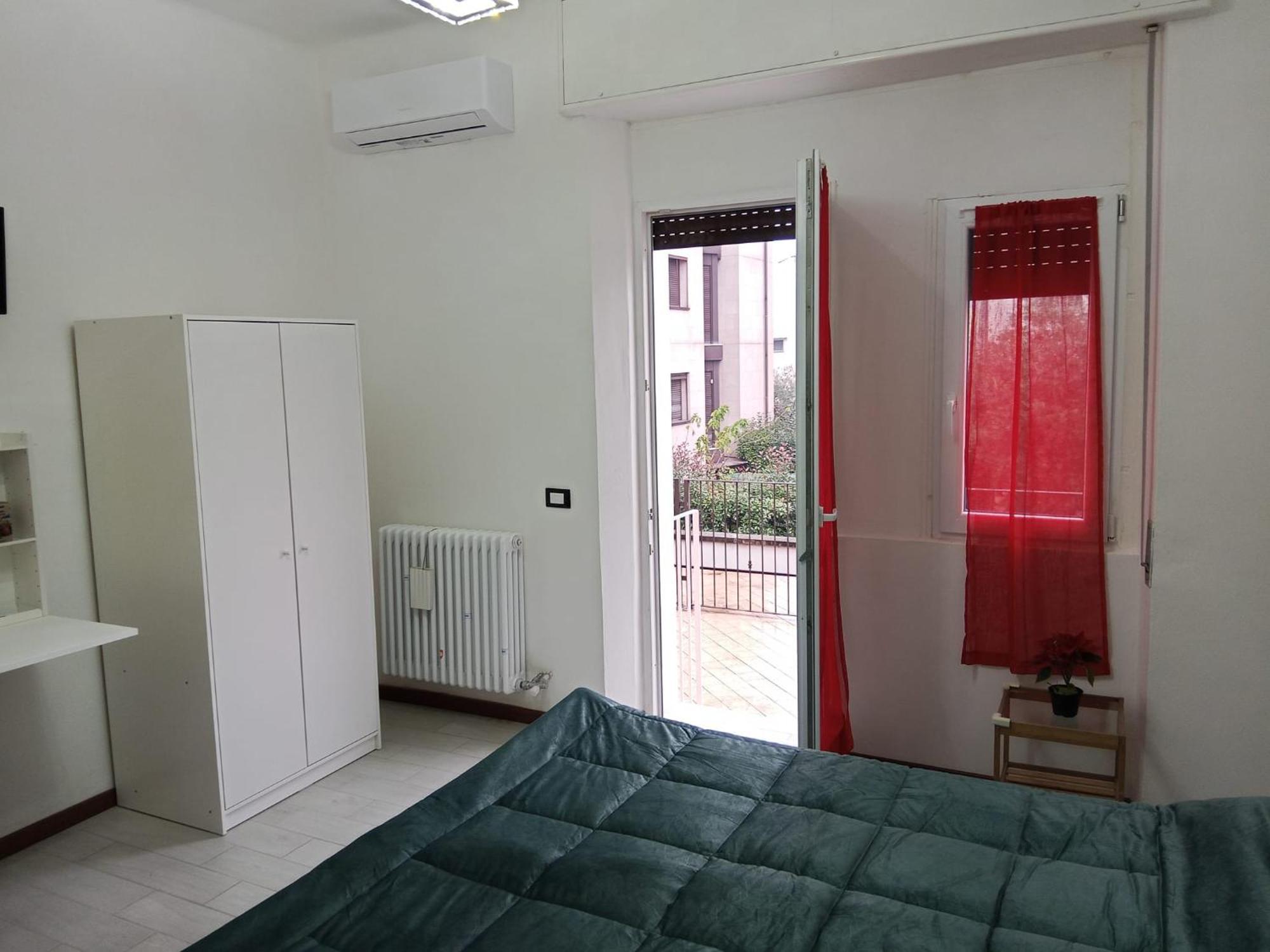 Eros Casa Mailand