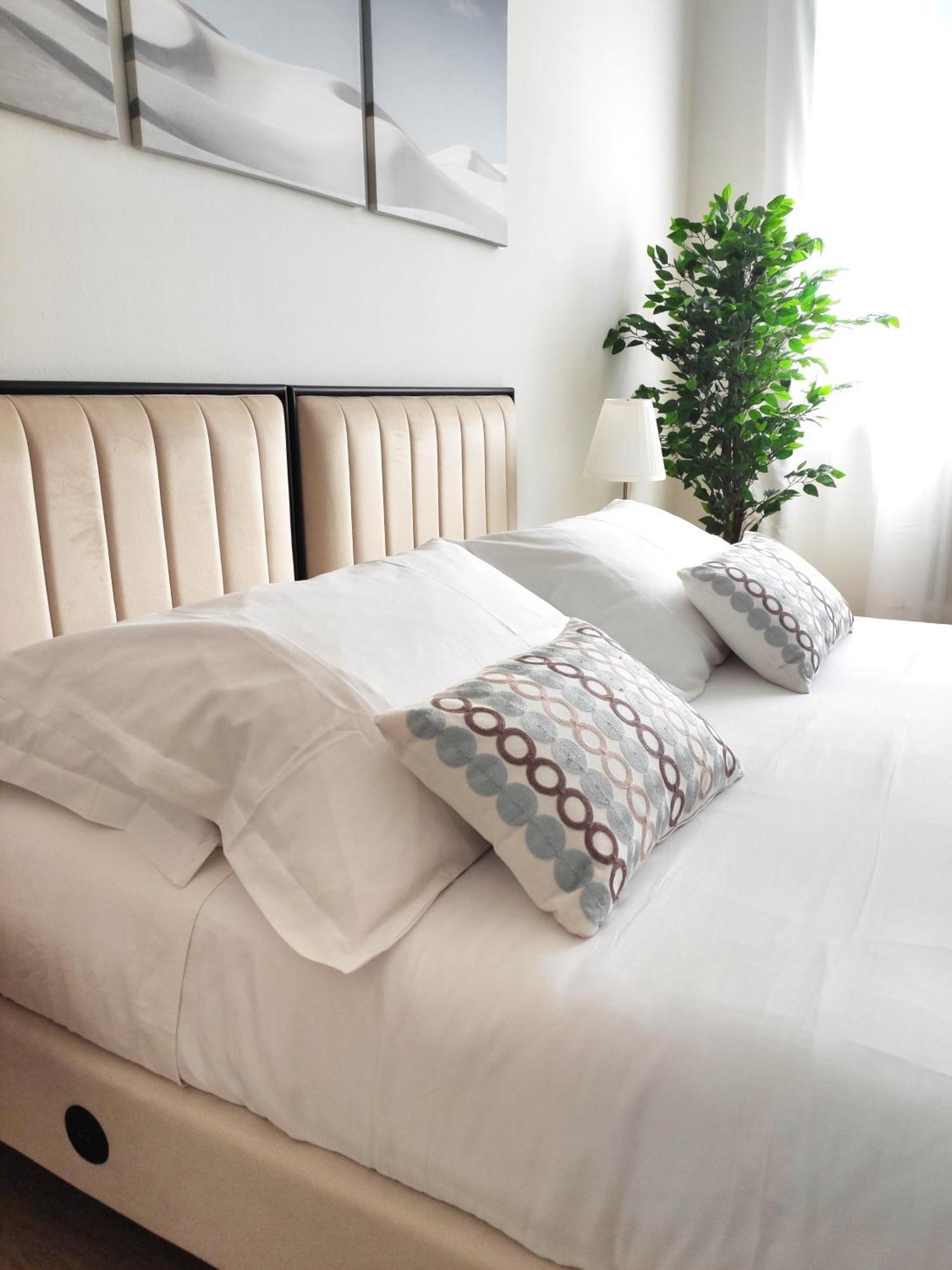 Mico Elegante E Raffinato Trilocale Apartment