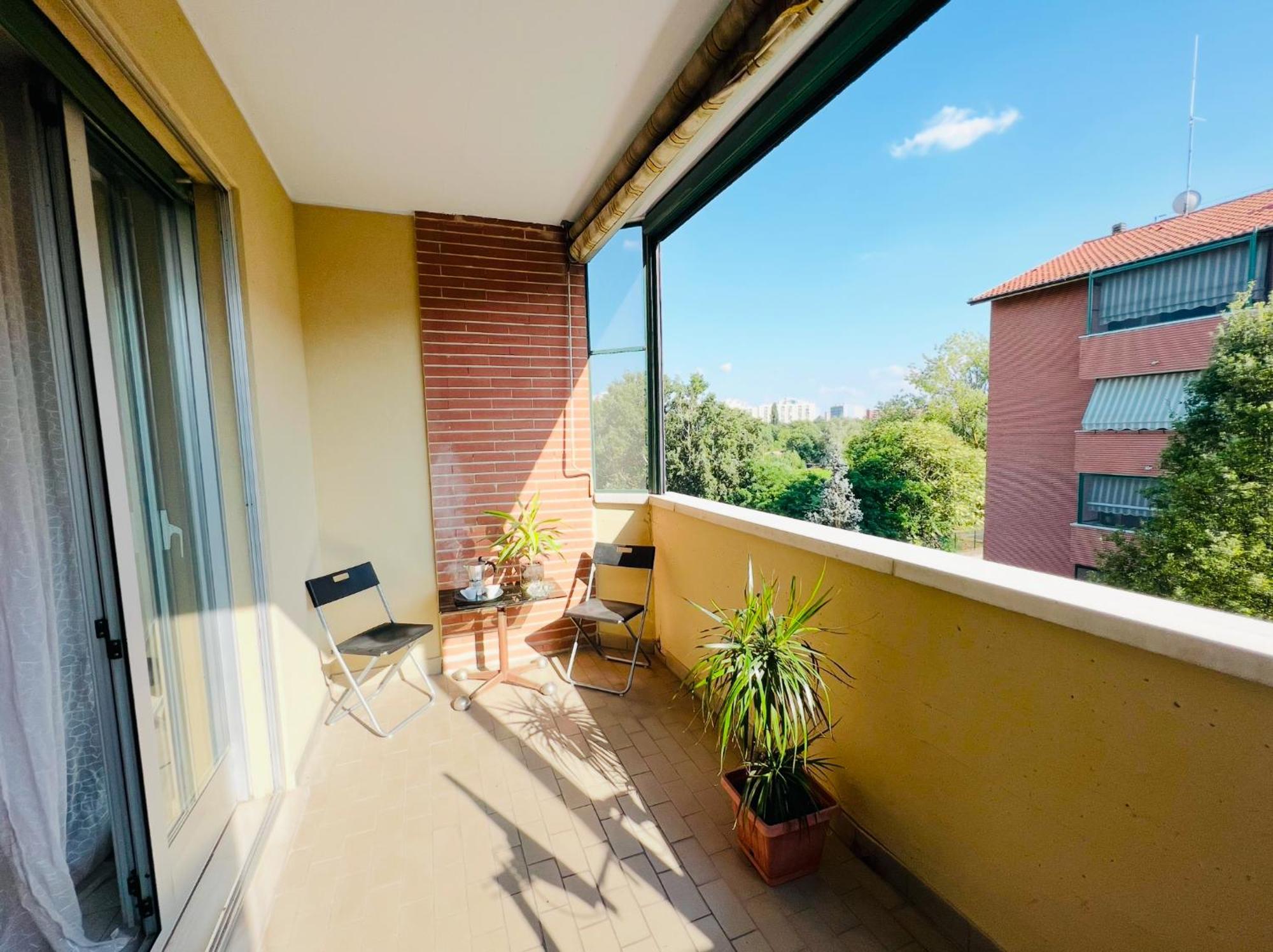 Big In Navigli District With 2 Balcony And Parking Lejlighed *
