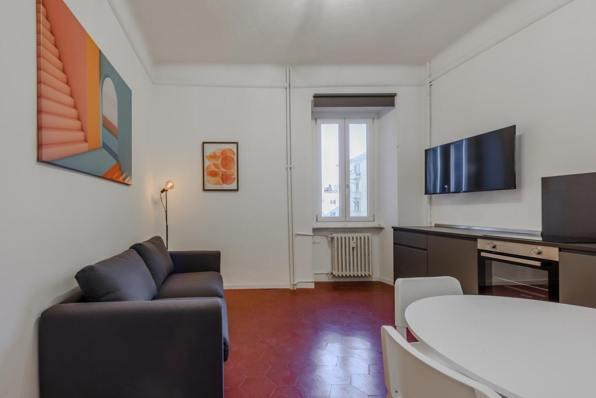 New And Functional Near The Metro * Mailand