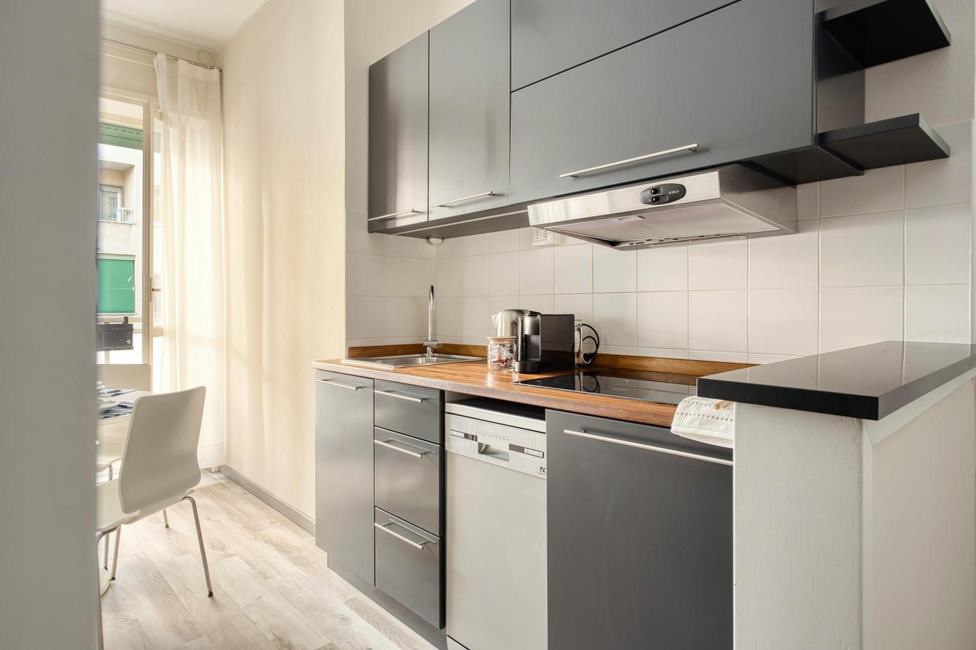 Elegant One-bedroom In Porta Romana *
