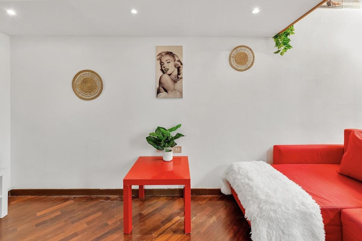 15min From The Duomo-500 M From The Metro * Milaan