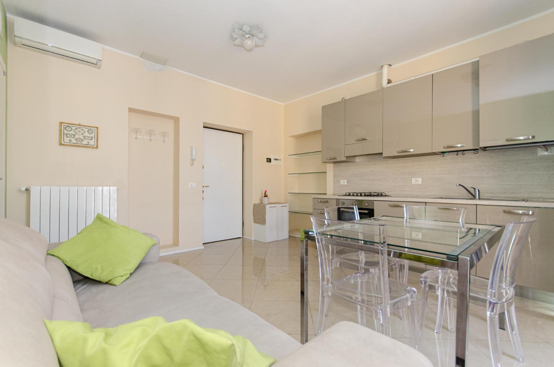 Brianza Flat Apartment *