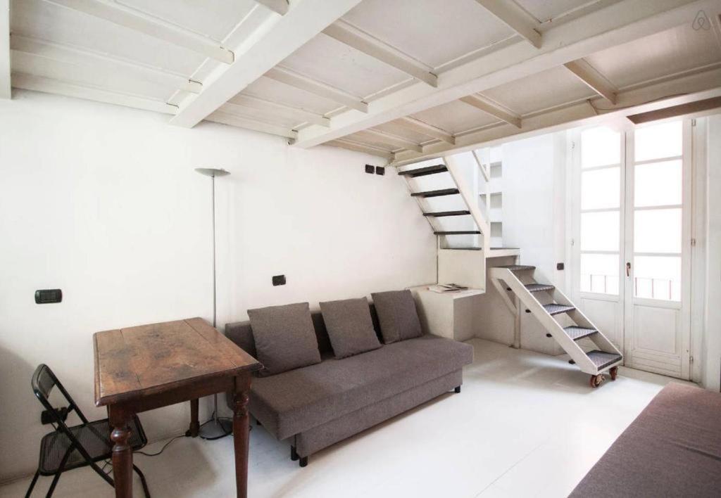 Casa - And - Urban Chic Apartment