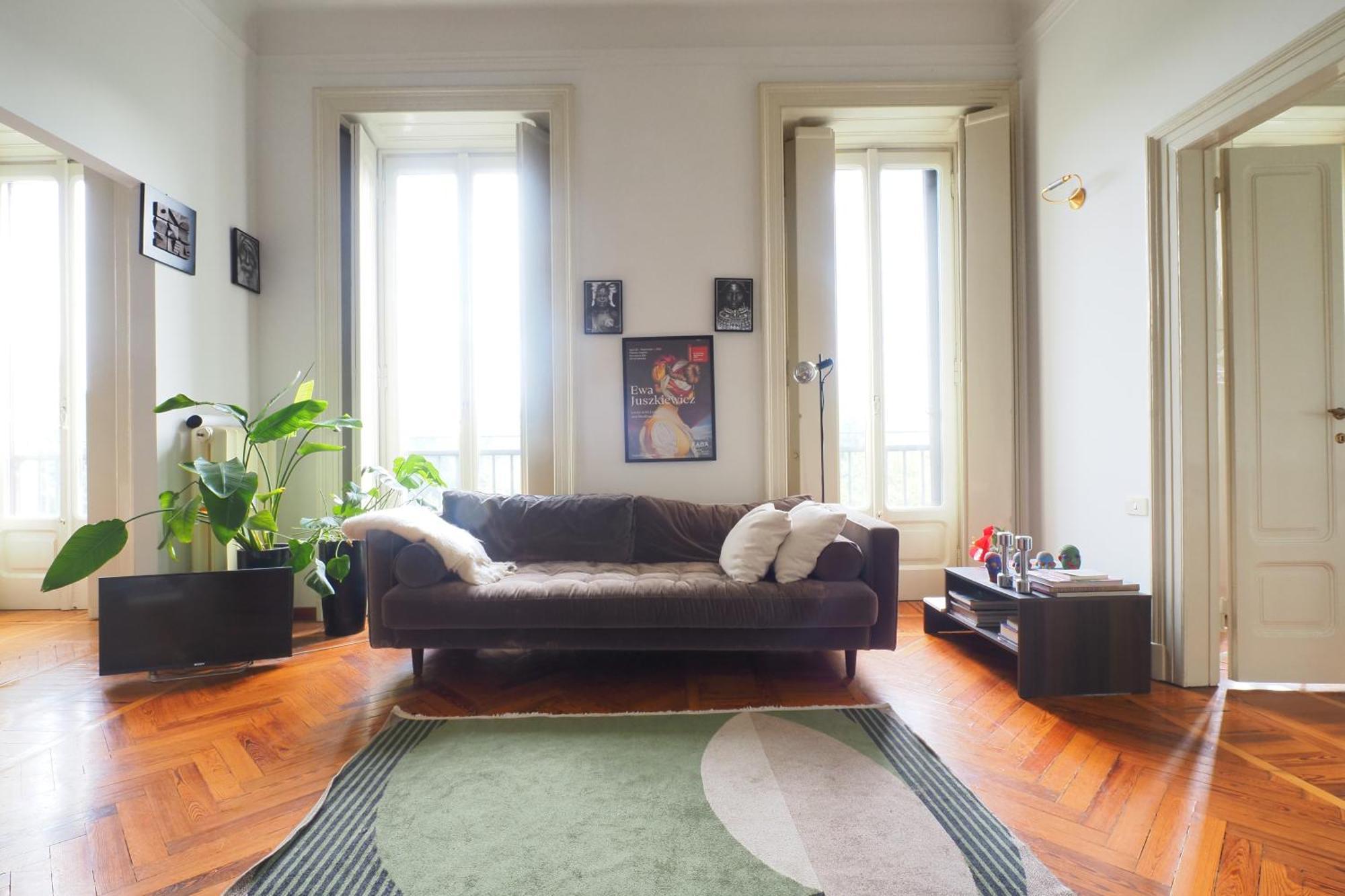 Location Cavour Mailand