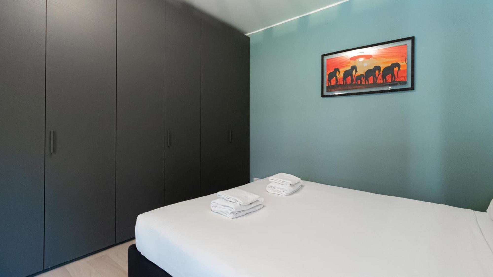 Italianway - Lazzaro Papi 14 C * Milano