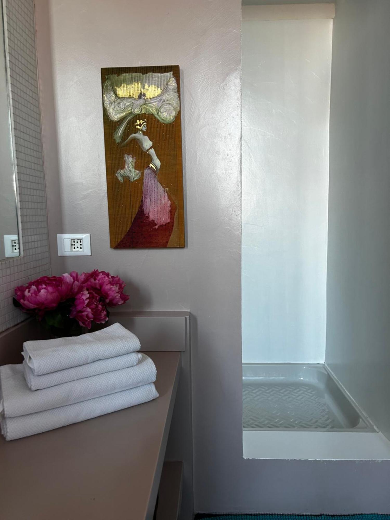 Sant'ambrogio With Charme Apartment *