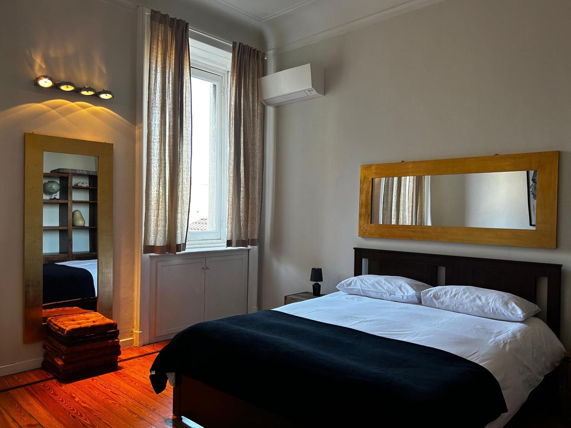 Sant'ambrogio With Charme Apartment *