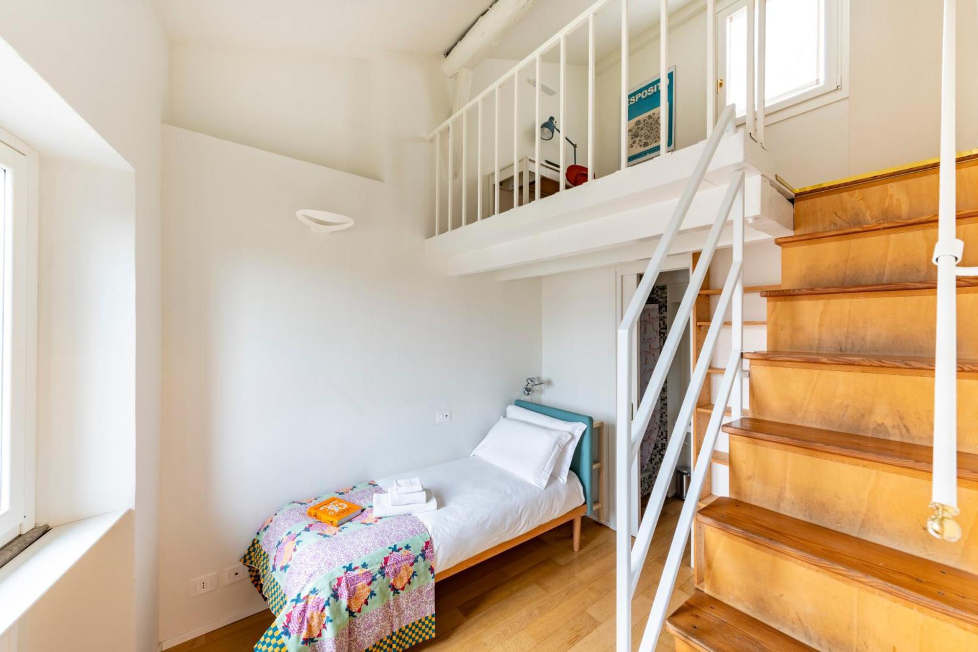 Large & Comfy - A Few Steps From The Duomo *