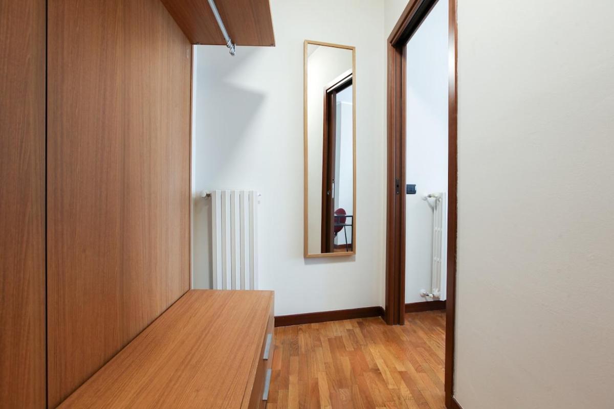 Apartment Luminoso Con Ampio Terrazzo A 10 Minuti Dalla Metro *