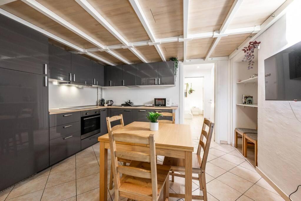 Lejlighed Verdi's Nest - Loft With Wifi And Netflix