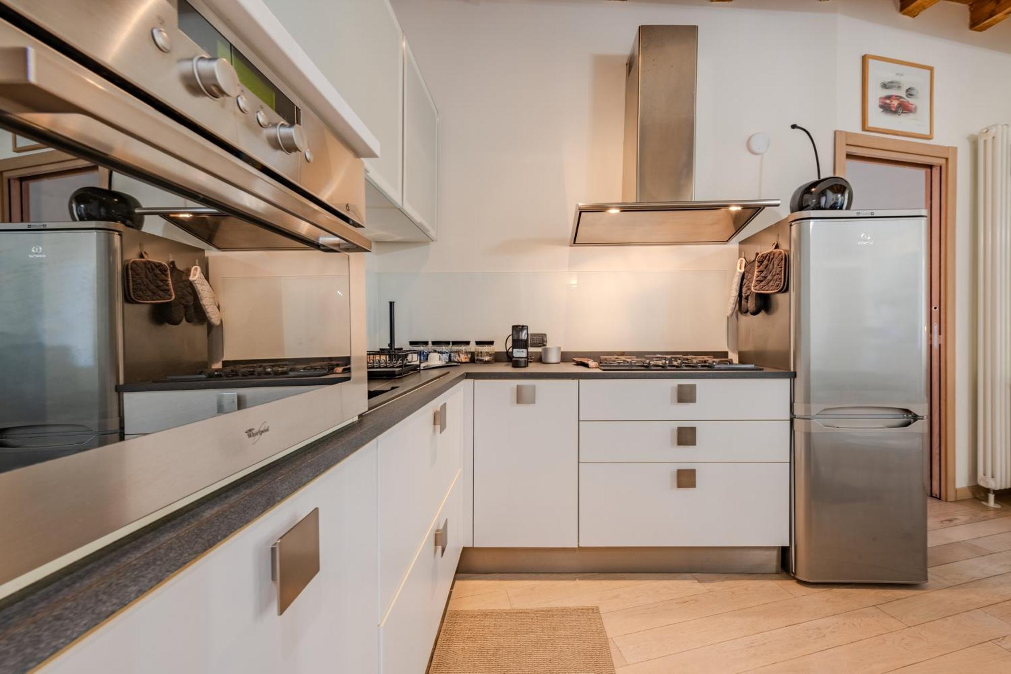 Crocetta Modern Flat Apartment