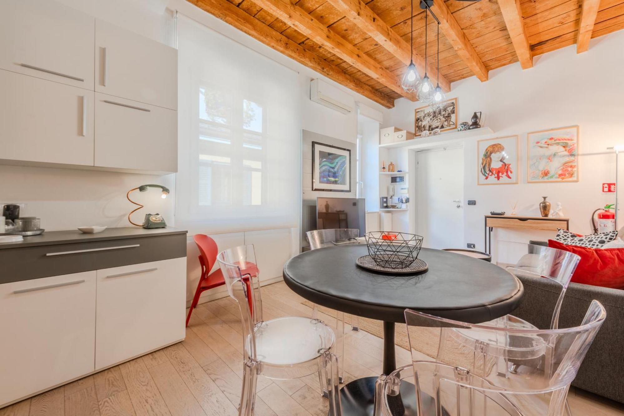Crocetta Modern Flat