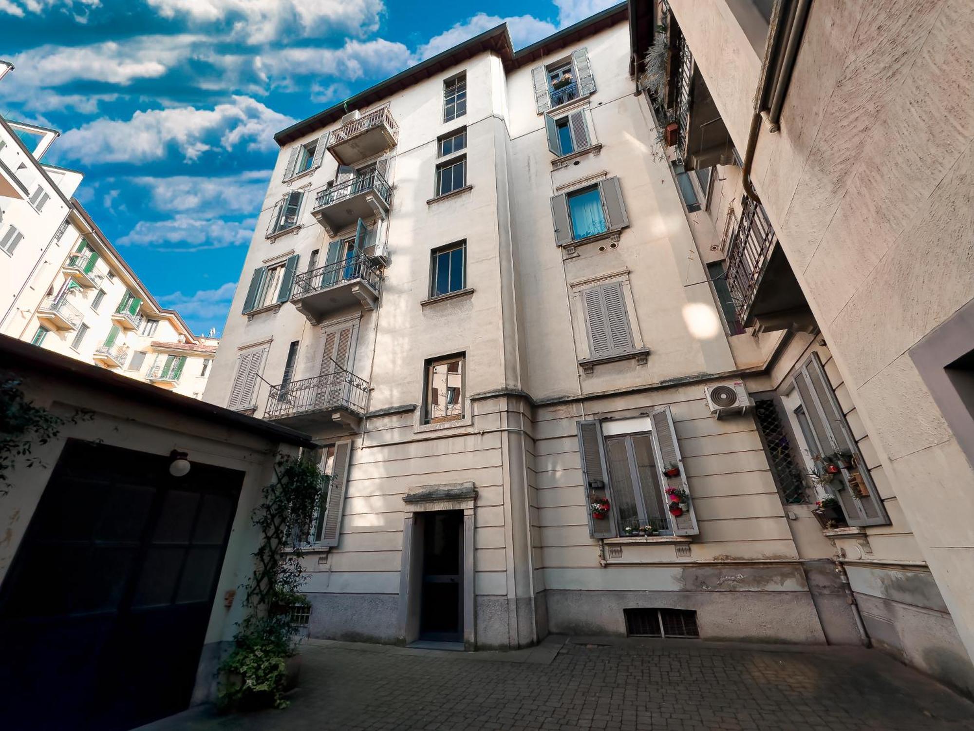 Ray 4 Life-castello * Milano