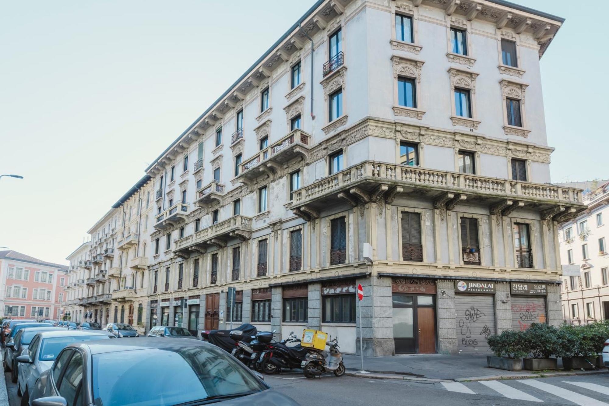 Casa In Palazzo Liberty - E Ben Collegato Appartamento Milano