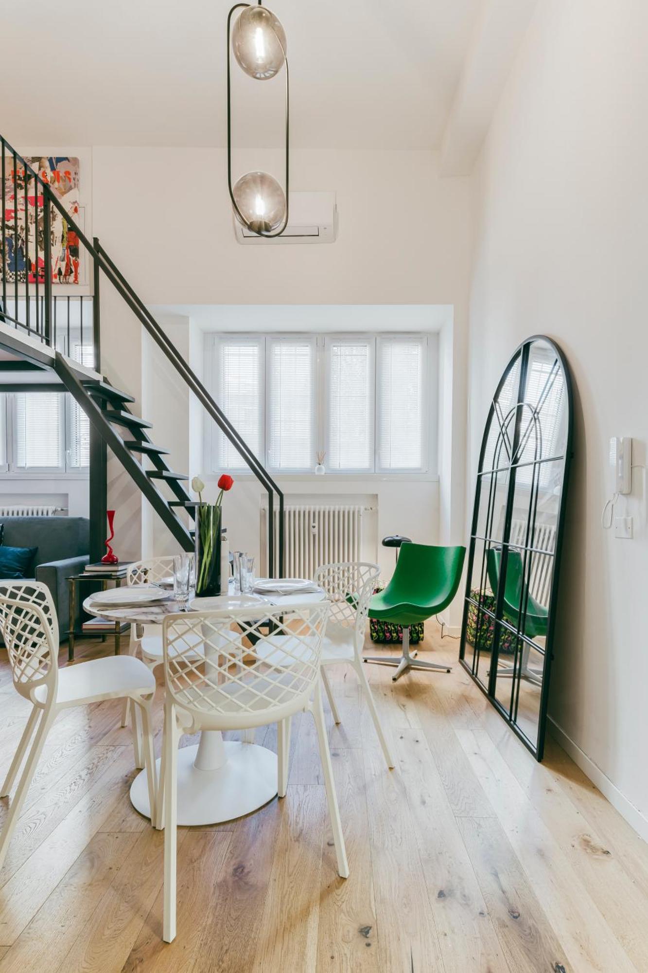 Casa In Palazzo Liberty - E Ben Collegato Milano
