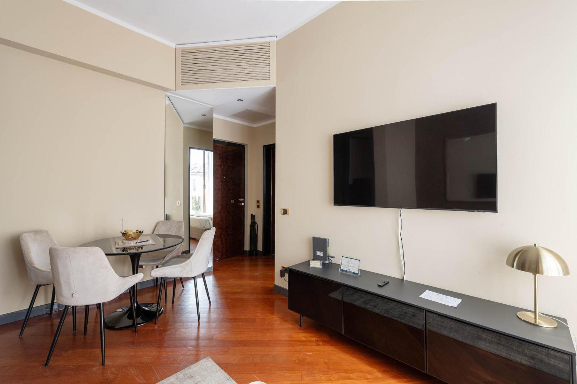 Apartment Heart Duomo District *