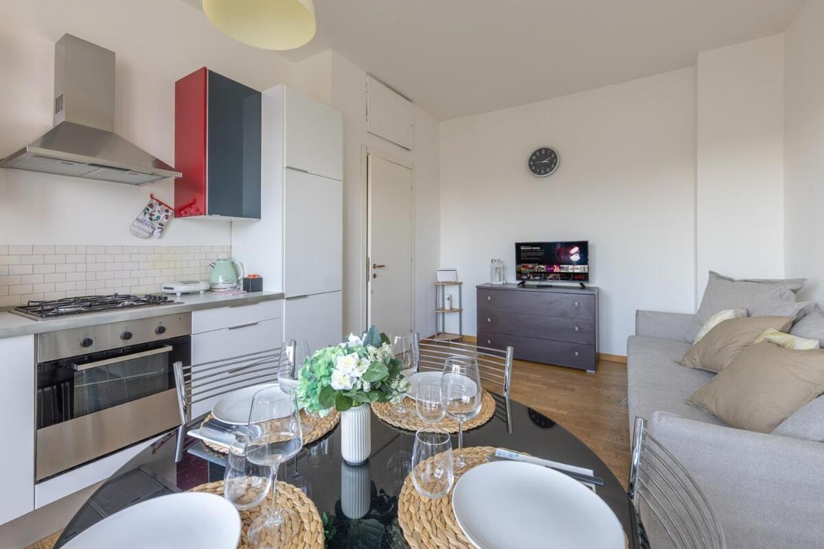 Meravigliosa Vista Su Citylife-famagosta M2,wifi Leilighet *