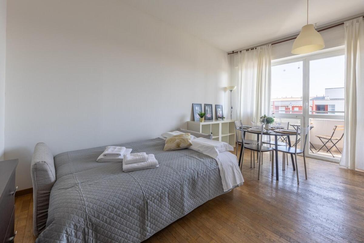 Leilighet Meravigliosa Vista Su Citylife-famagosta M2,wifi Milano