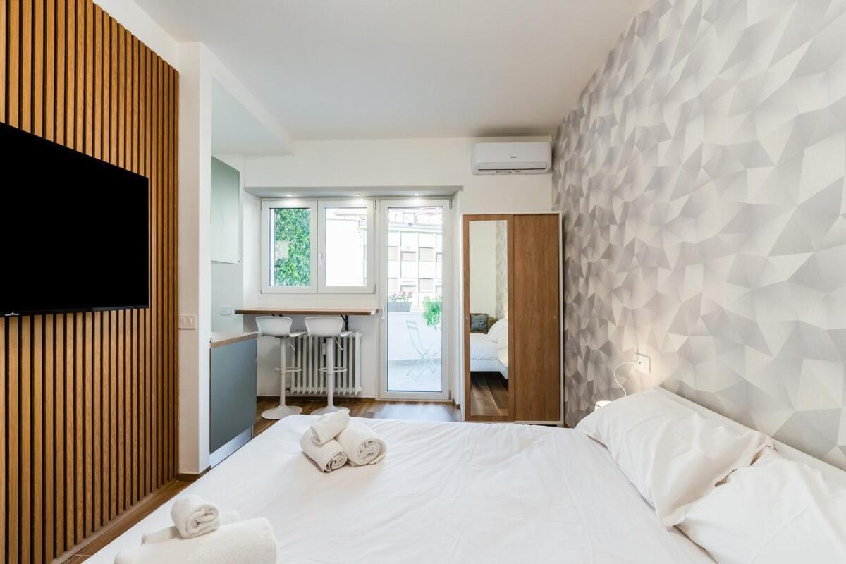 Bright Elegant Flat With Balcony, Portello * Milano