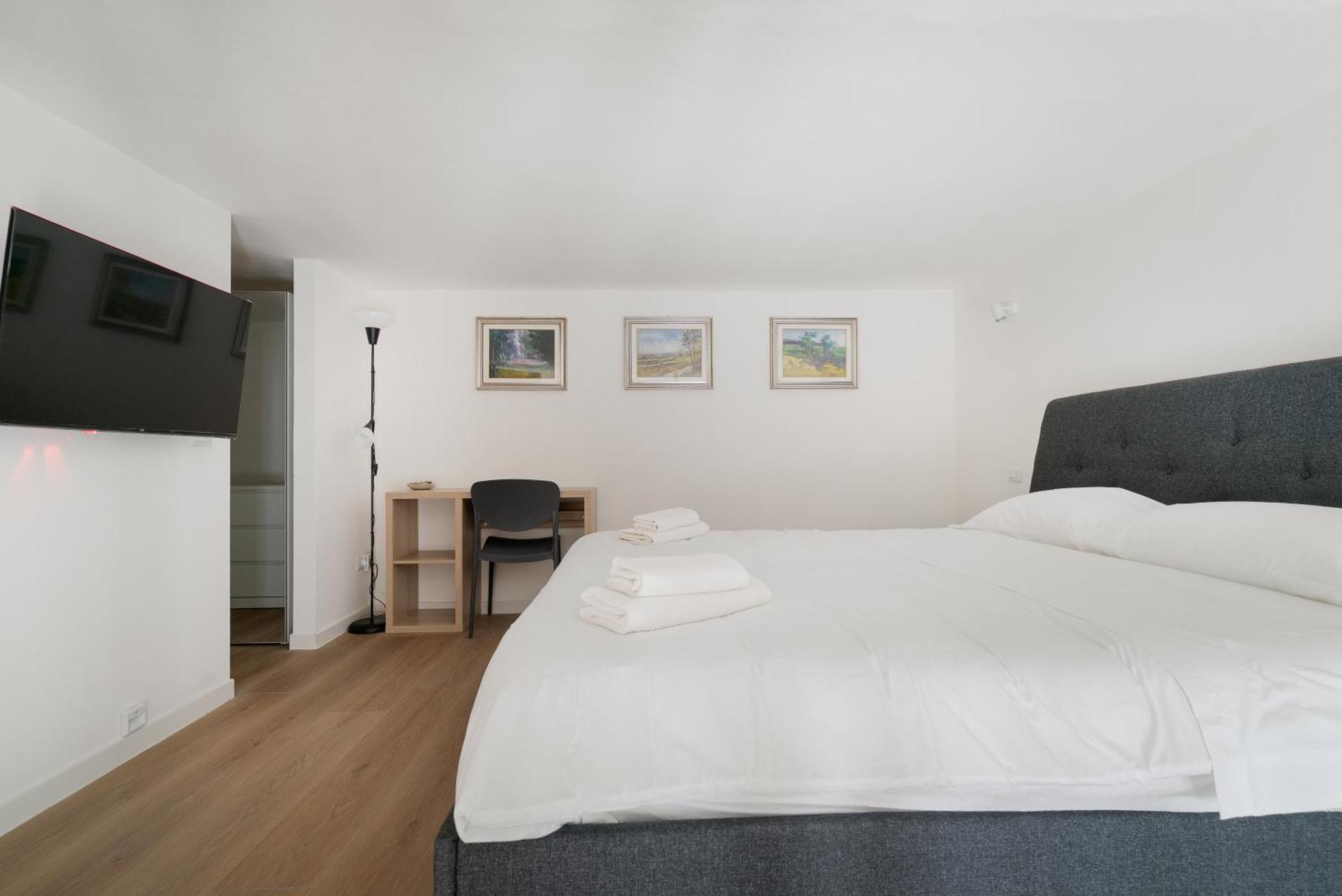 California - Solari - Loft Con Soppalco Appartamento Milano