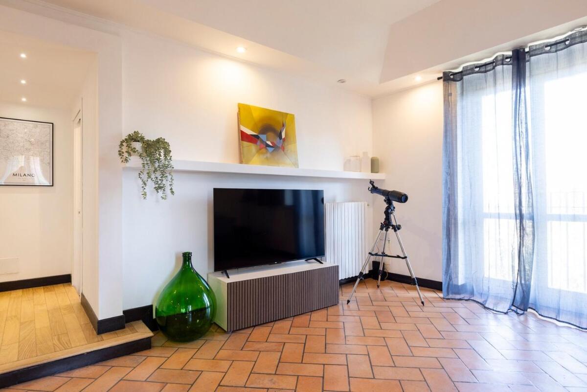 15th-century Apt, City-mxp Train Apartment Mailand