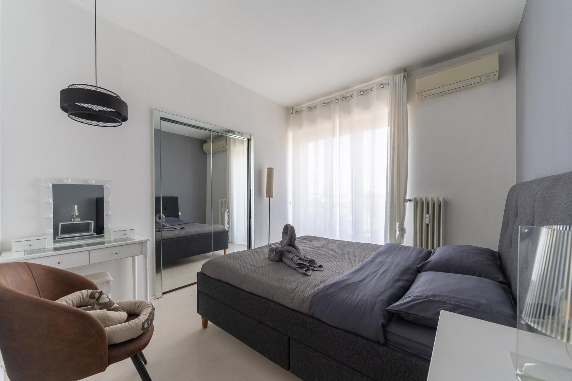 La Vista Sulla Citta - 8vo Piano Attico Mozzafiato * Milano