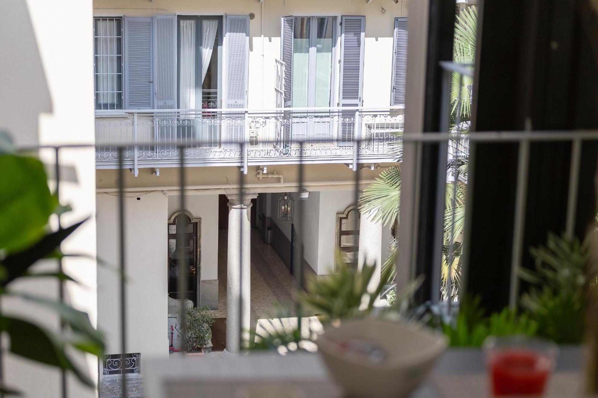 Appartamento Stunning & 1bdr With Terrace In Cadorna Area By Rentopolis Milano