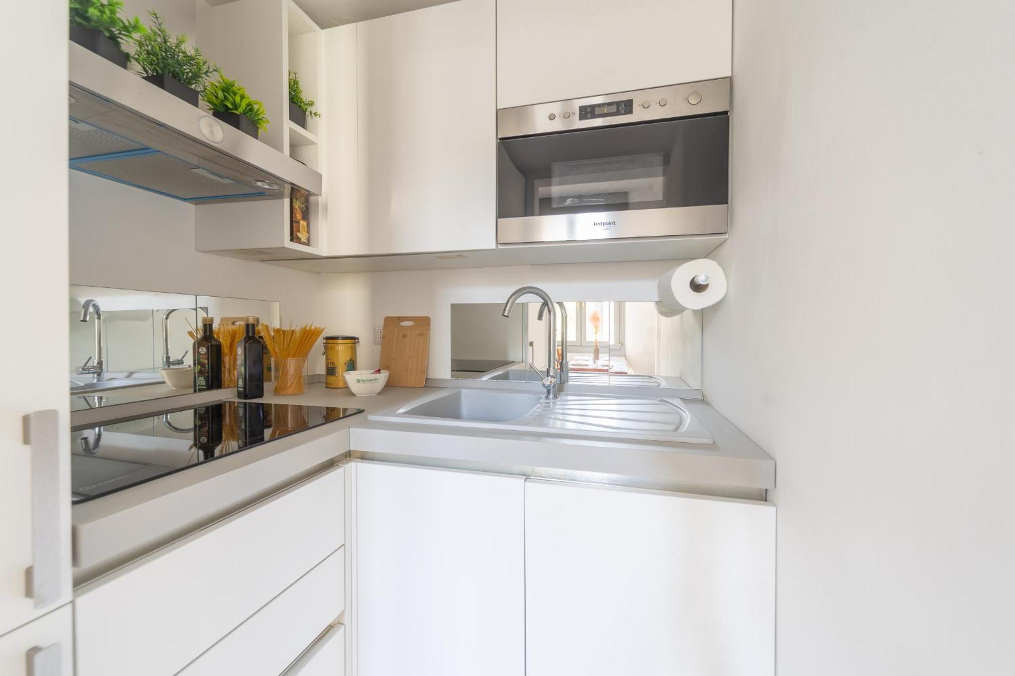 Appartamento Stunning & 1bdr With Terrace In Cadorna Area By Rentopolis