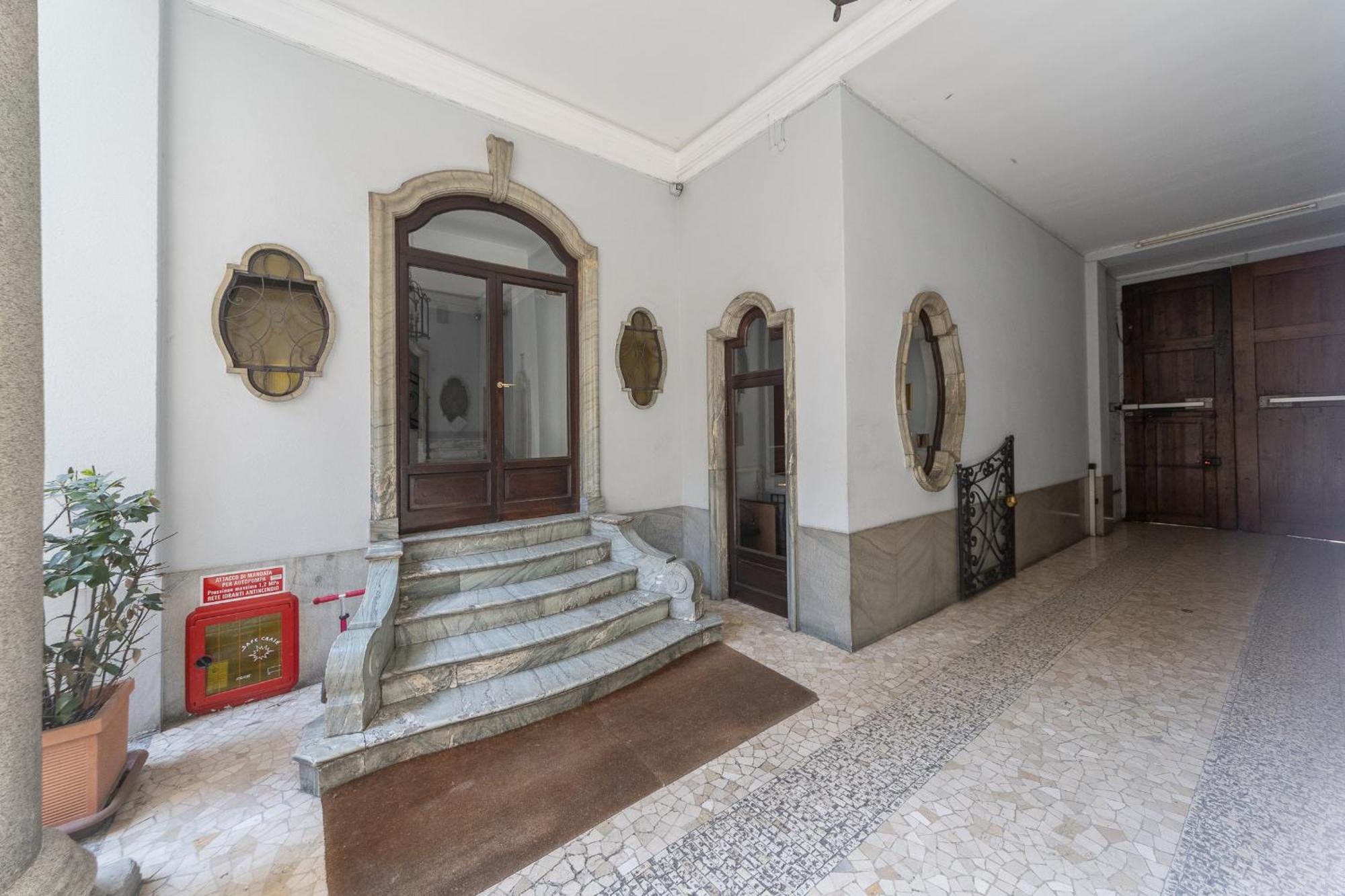 Appartamento Stunning & 1bdr With Terrace In Cadorna Area By Rentopolis