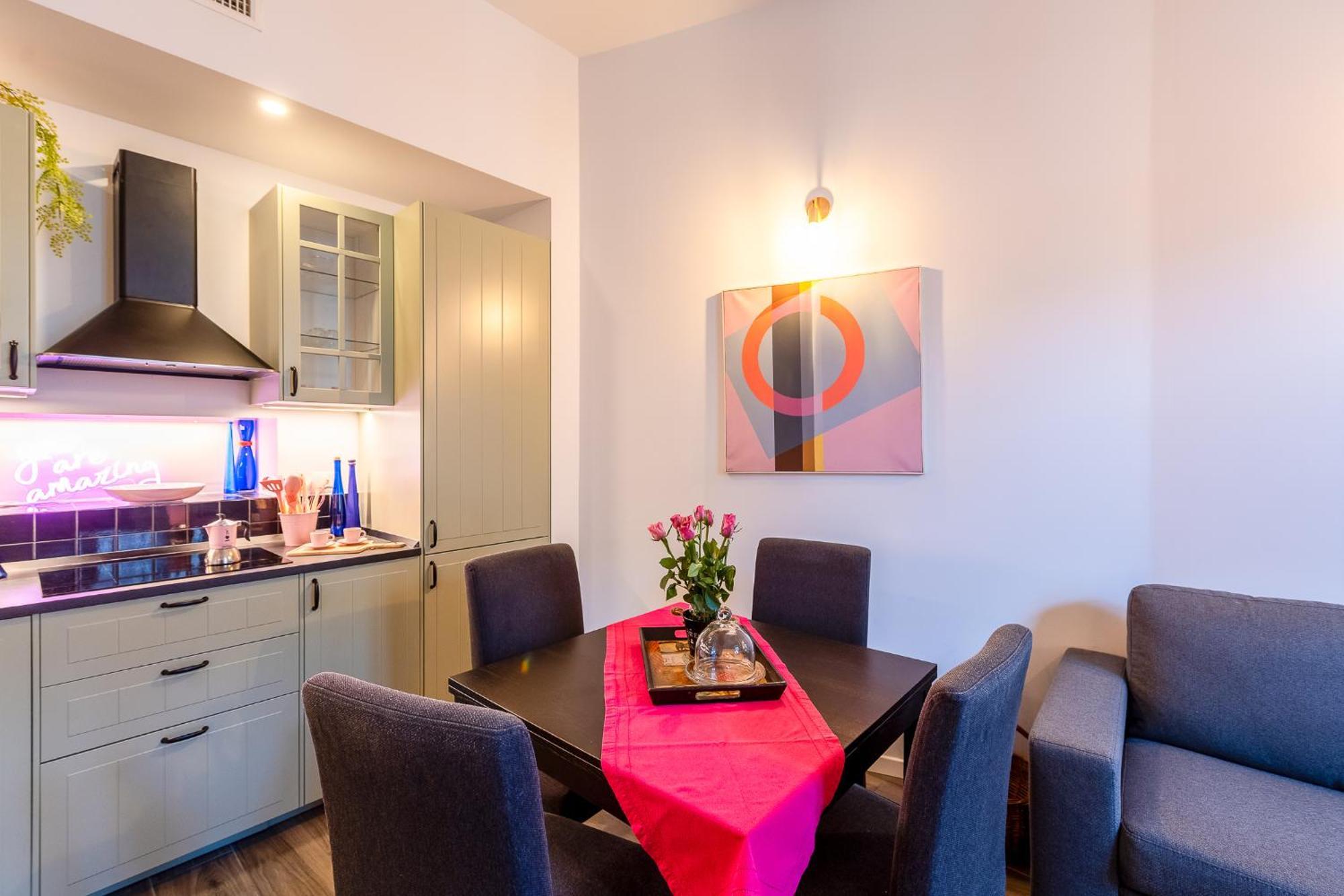 Appartamento Nuovi Bilocali Station - 2 Con Parcheggio In Box E 1 Con Balcone -no Box- N&s Town Homes *