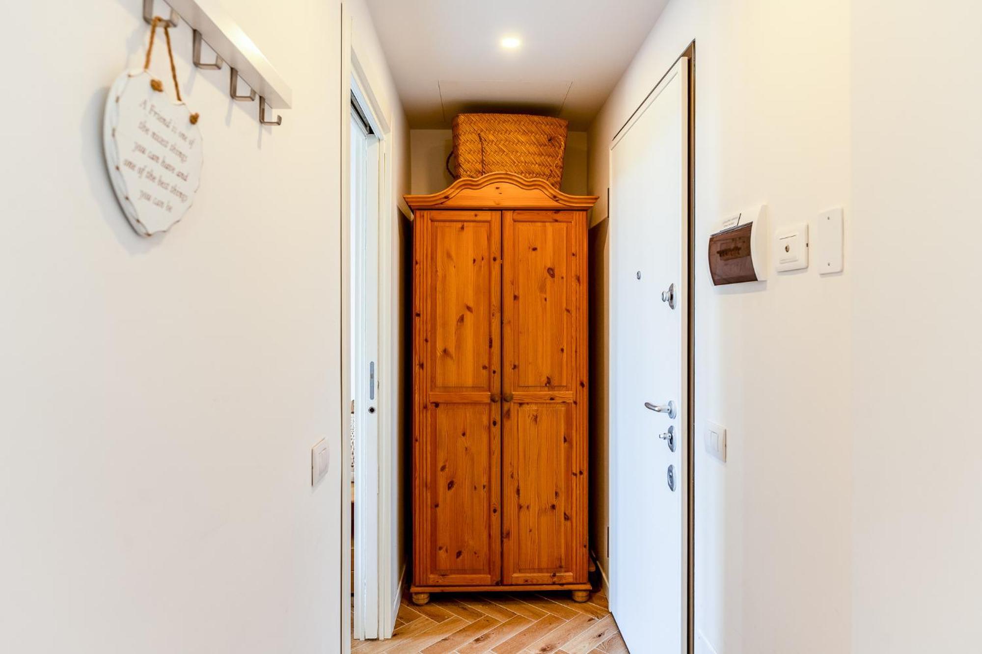 Nuovi Bilocali Station - 2 Con Parcheggio In Box E 1 Con Balcone -no Box- N&s Town Homes Appartamento